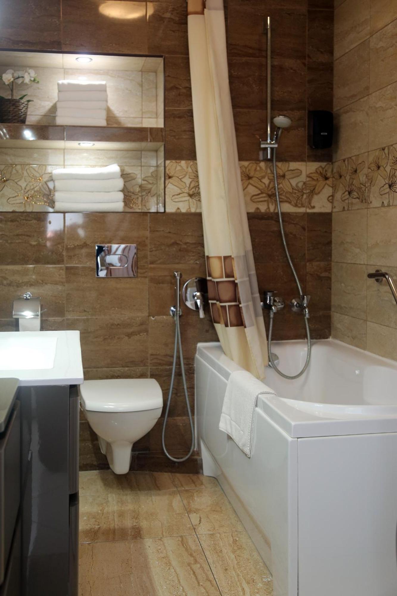 Apartamenty Uniejow "Prywatne Kapiele Termalne" Ngoại thất bức ảnh