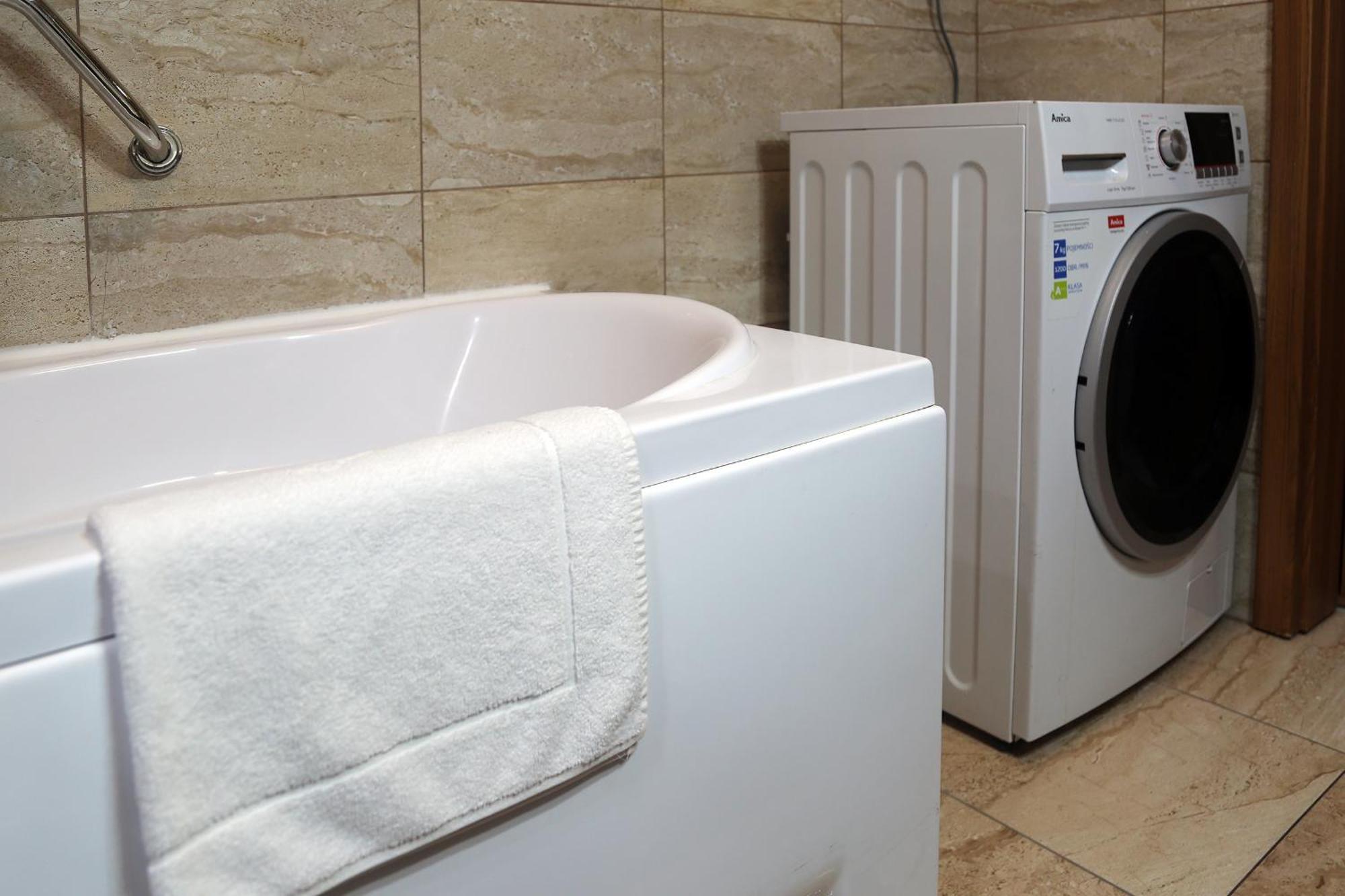 Apartamenty Uniejow "Prywatne Kapiele Termalne" Ngoại thất bức ảnh